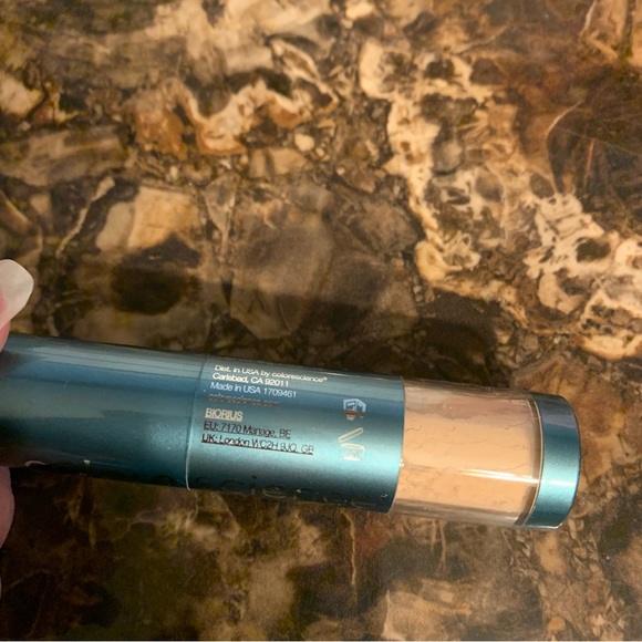 Medium Colorescience Sunforgettable Brush on Sunscreen Powder SPF 50 full sized - Picture 12 of 12